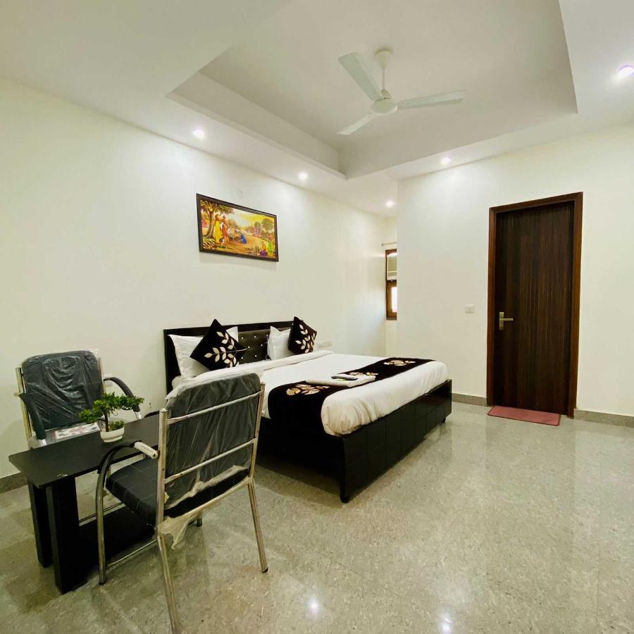 Hotel O K R Resdiancy Near Botanic Garden Of Indian Republic Noida Exterior photo